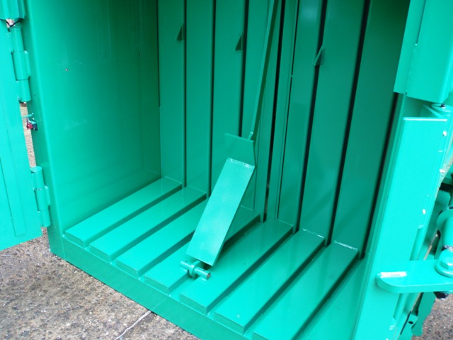 Kenburn KV500 Vertical Baler